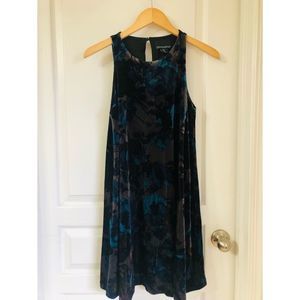 Cynthia Rowley Dark Velvet Floral Slip Mini Dress SZ S